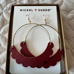 BNIB Nickel and Suede Cranberry Havens